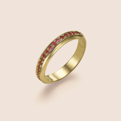 טבעת נישואין משובצת אבני רוביז